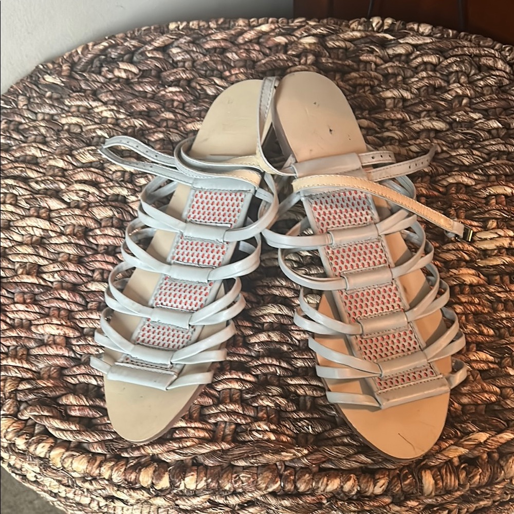 Gray Cushioned Sandals with Textured Outsole